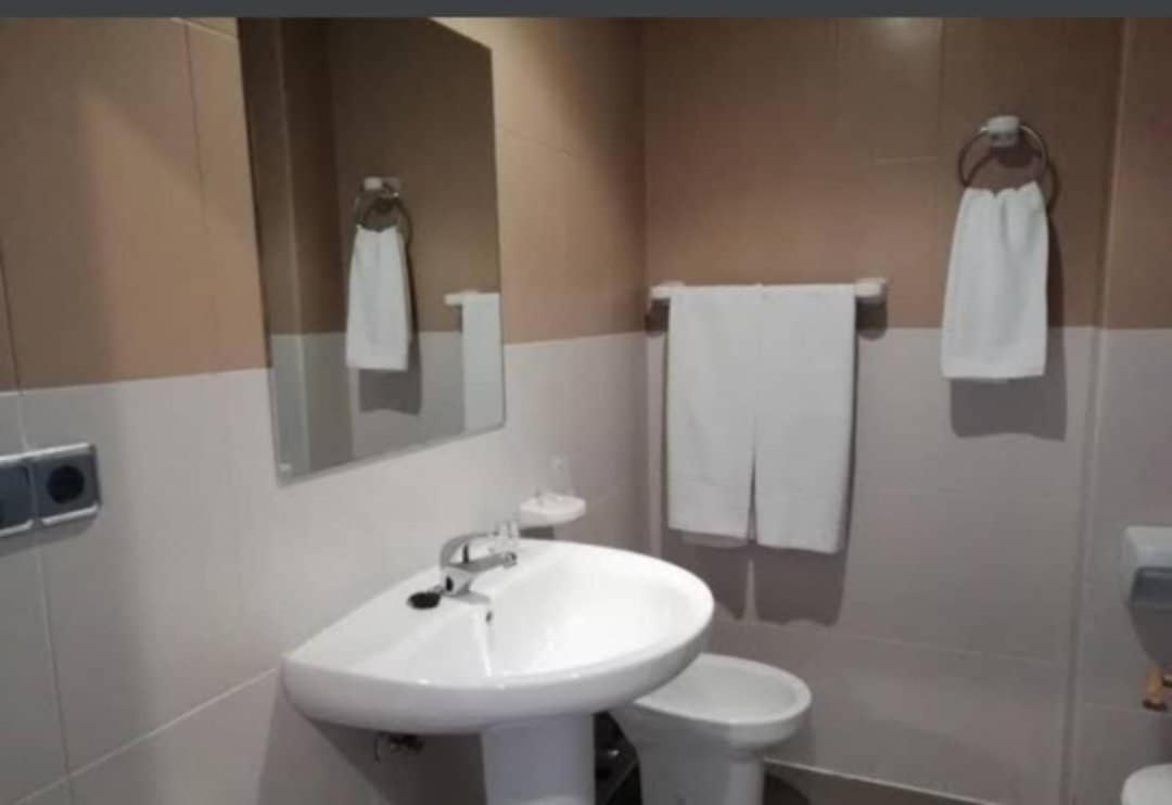 Hotel Pisuerga Proaza Εξωτερικό φωτογραφία